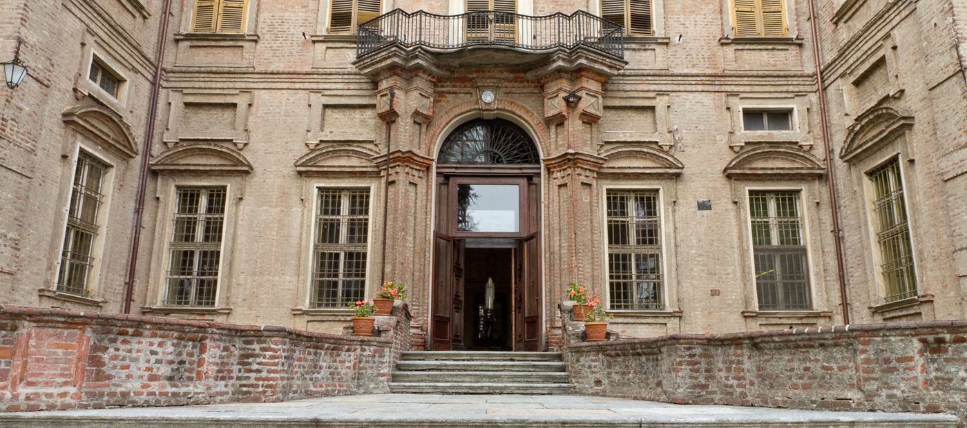 Portale barocco del Castello di Virle